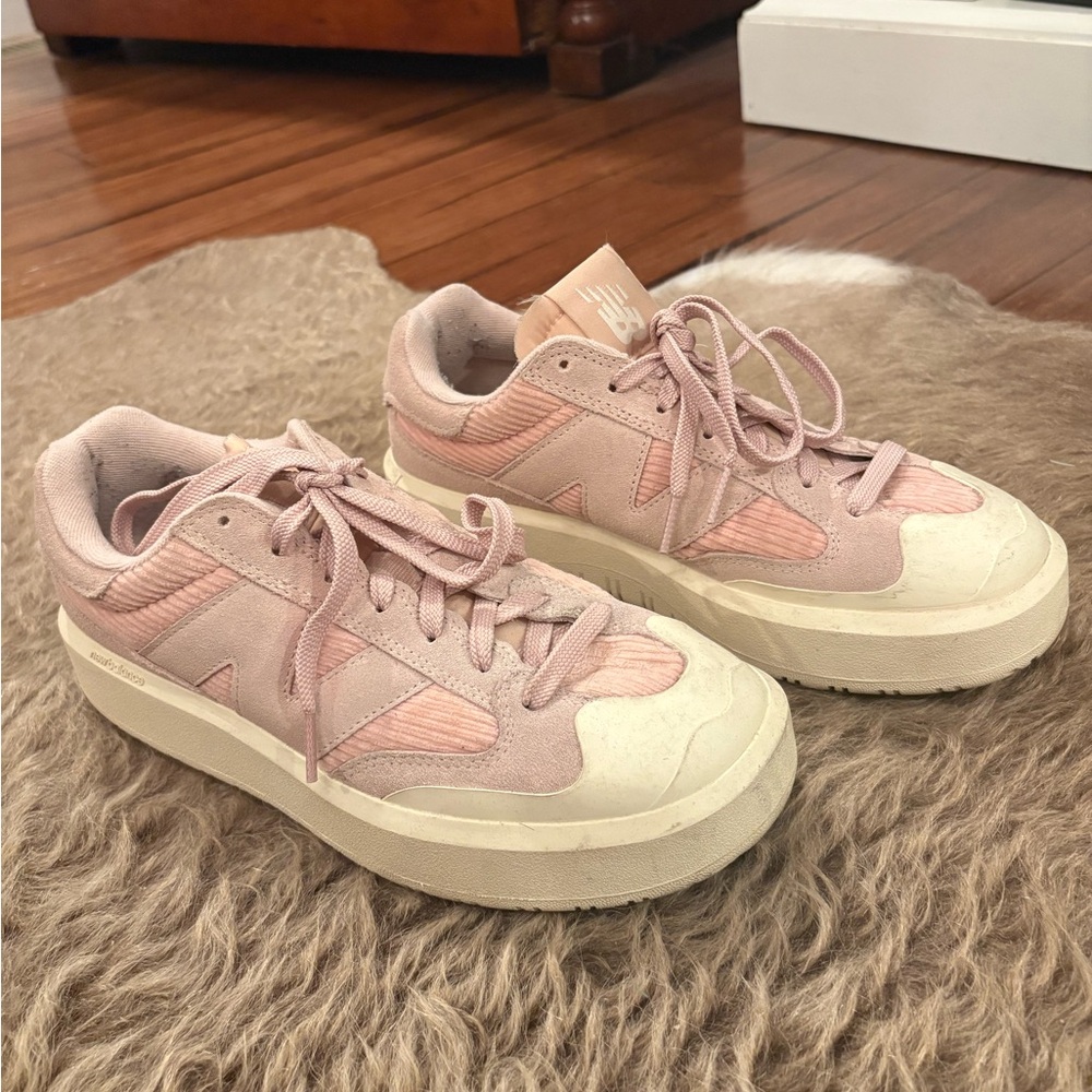 Men’s Pink Sneakers New Balance CT302